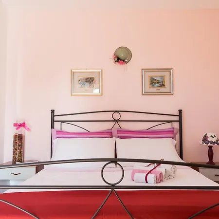 Bed & Breakfast Villaggio Regina *