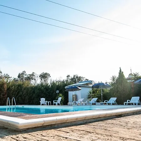 Villaggio Regina Oda ve Kahvaltı 3*