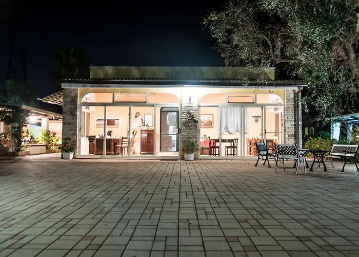 Villaggio Regina فندق مبيت وإفطار ماتينو